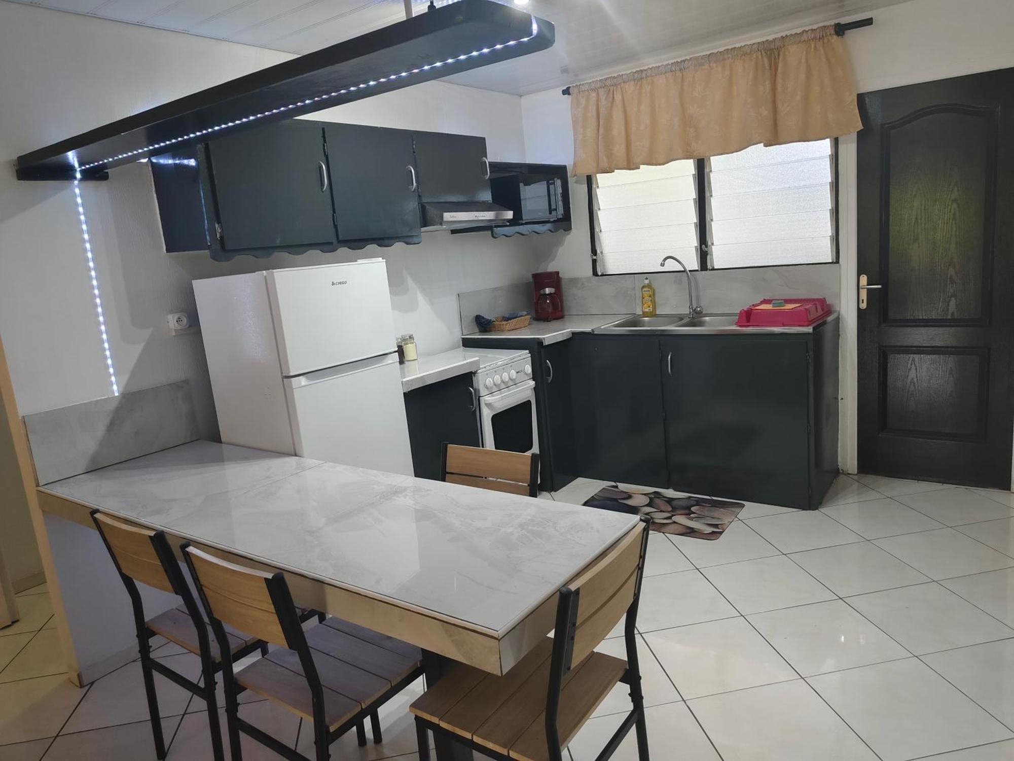 Fare Ara Location Huahine Hotell Exteriör bild